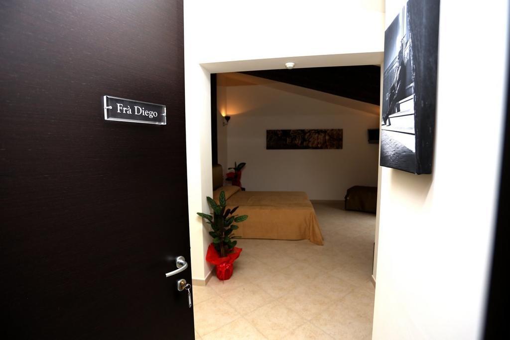 Regalpetra Hotel Racalmuto Szoba fotó